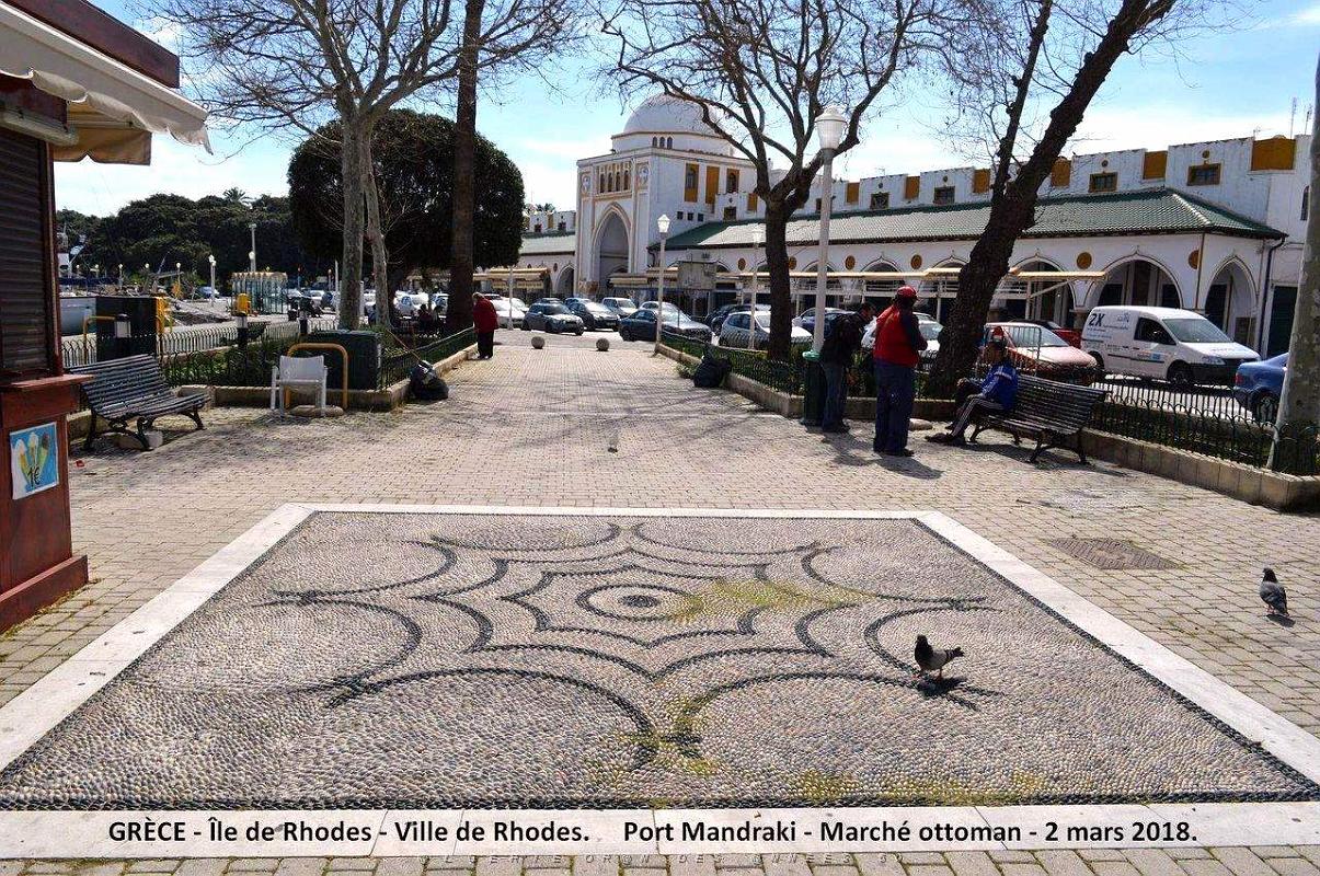 047- Rhodes ville et port d'honneur.JPG